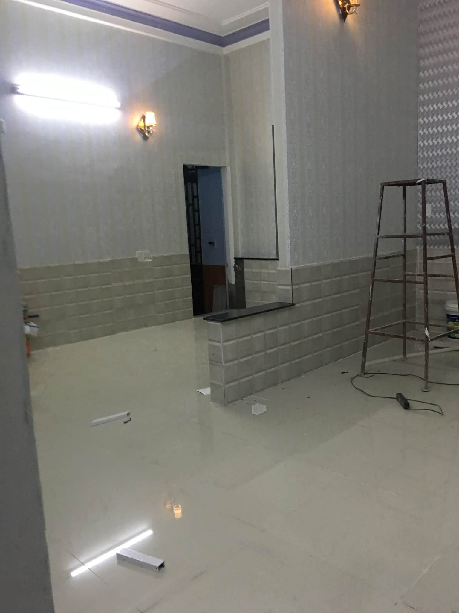 Bên m hiện còn 1 phòng 30m2 . Ờ được từ 1 đến 4 người — ảnh 1