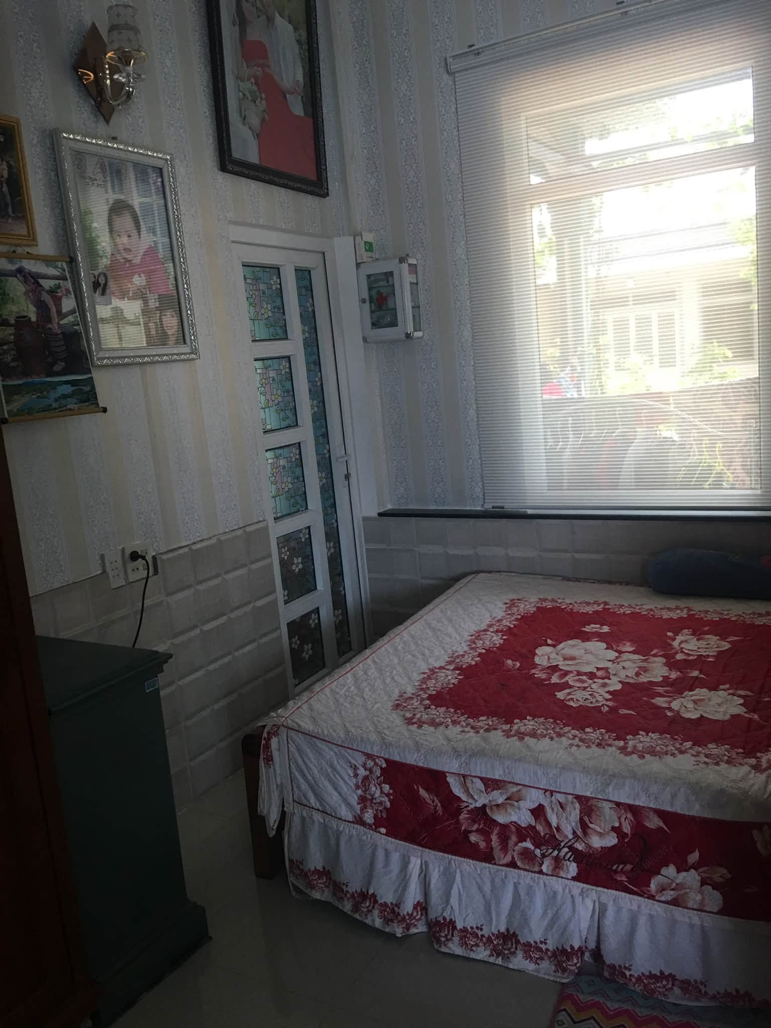 Bên m hiện còn 1 phòng 30m2 . Ờ được từ 1 đến 4 người — ảnh 2