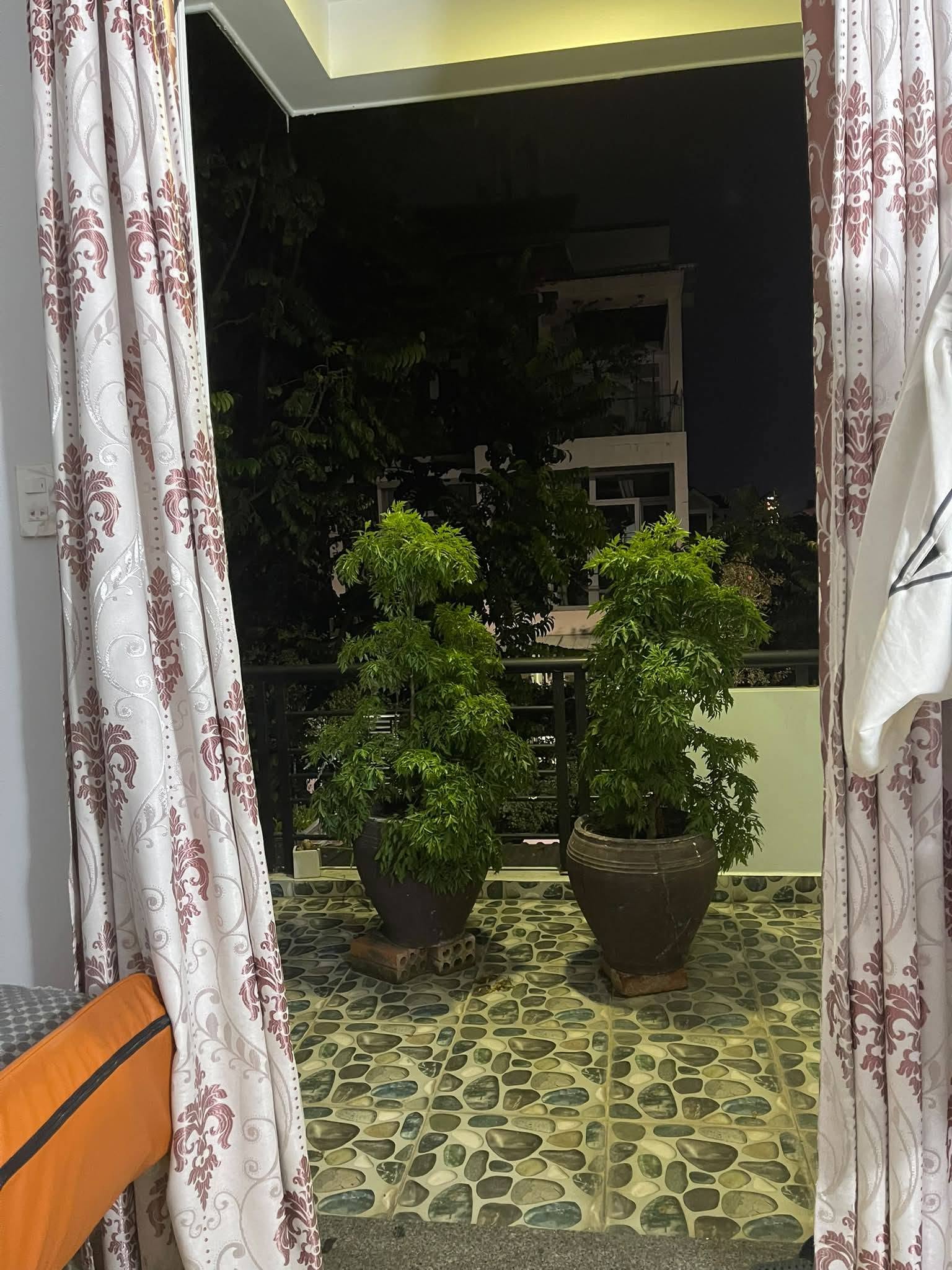 Cho thuê 1 phòng trong nhà nguyên căn, khu đô thị An Đông villa ( sát eon mall ) — ảnh 1